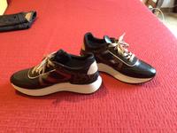 Schuhe Sneaker von Nero Giardini Gr. 39 München - Berg-am-Laim Vorschau