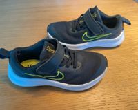 Nike „Starrunner“ Sneakers blau/neon gelb Gr 28 Nordrhein-Westfalen - Hürth Vorschau