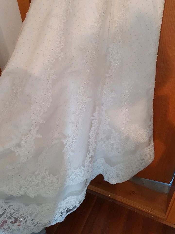 Brautkleid creme weiß Gr.38/40 in Schelklingen