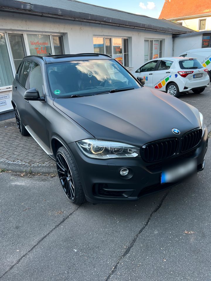 BMW X5 50i xDrive Vollausstattung in Wertheim