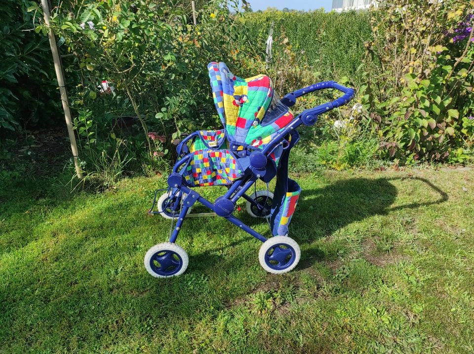 Kinderspielzeug-Kinderwagen für Puppen. in Mainburg