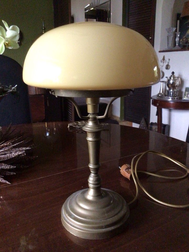 Lampe,Stehlampe,Pilzform,Glas,Messing ‼️‼️ in Mengerskirchen