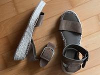 Sandalen Zara mit goldener Schnalle Bayern - Kiefersfelden Vorschau