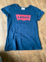 T-Shirt von Levi’s Gr. 158 Niedersachsen - Adelheidsdorf Vorschau