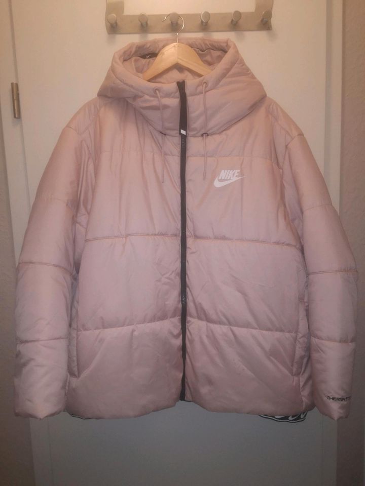 Nike Thermafit Jacke  Gr.XXL Neu in Ostseebad Binz