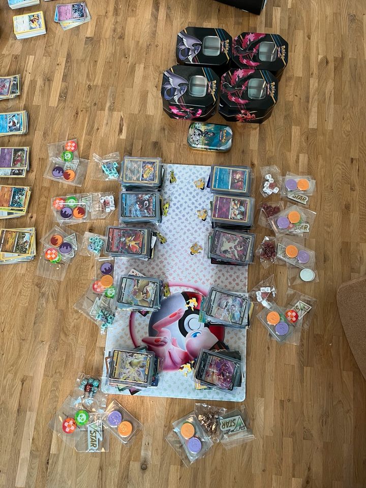 TCG Pokemon Sammlung / Mystery Box Pikachu 151 kein PSA OP base in Köln