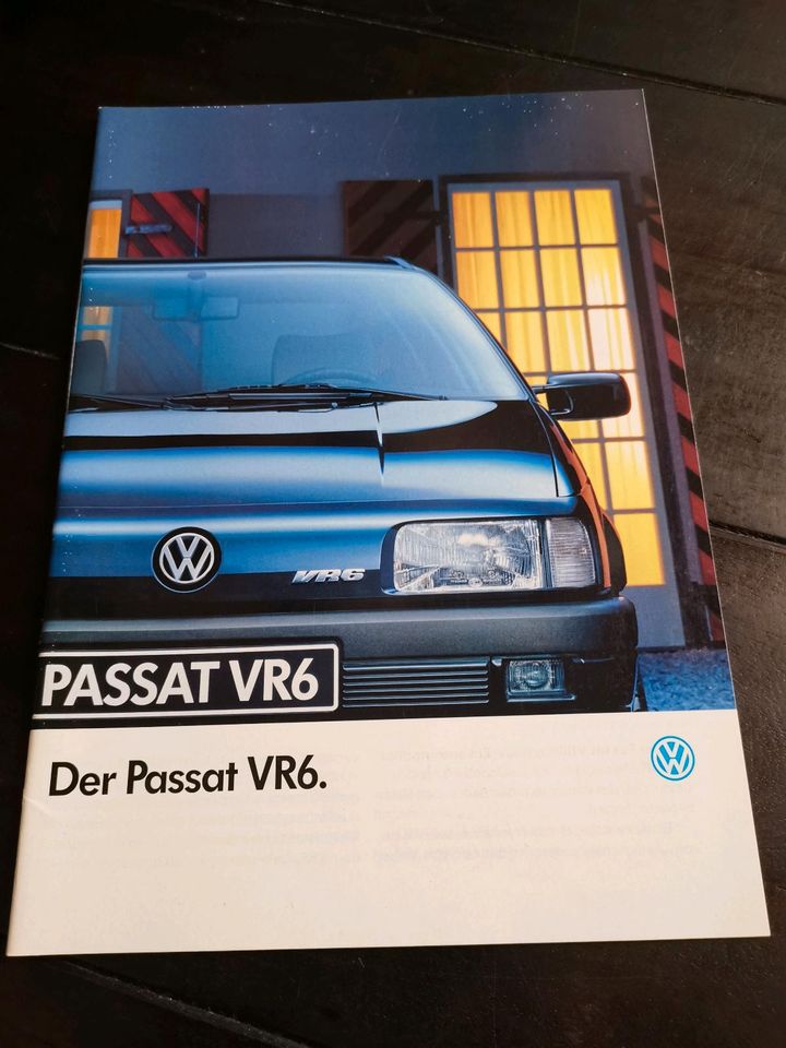 VW Golf Passat Prospekt 90er Jahre in Dormagen