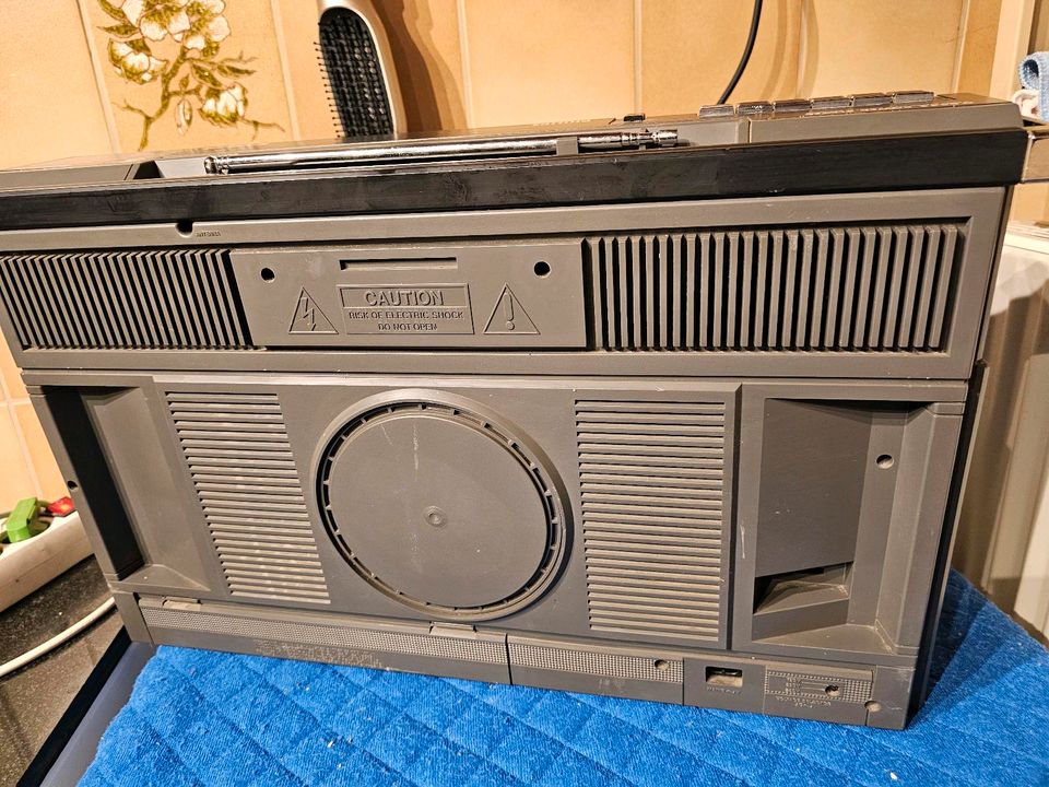 Philips d8444 Power Player, tragbare Radio in Bremen