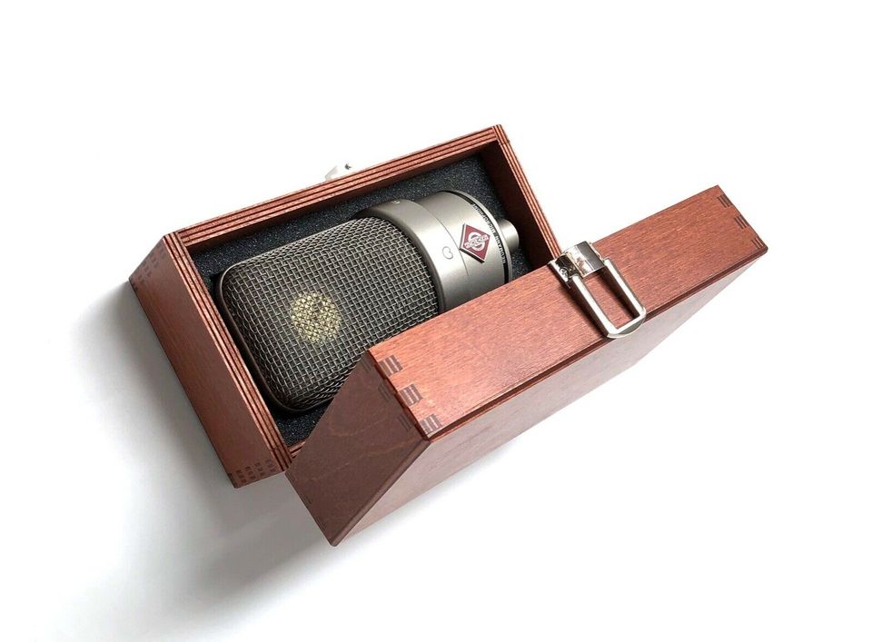 Wooden Box for Neumann TLM49 Microphones ab 69,- in Berlin