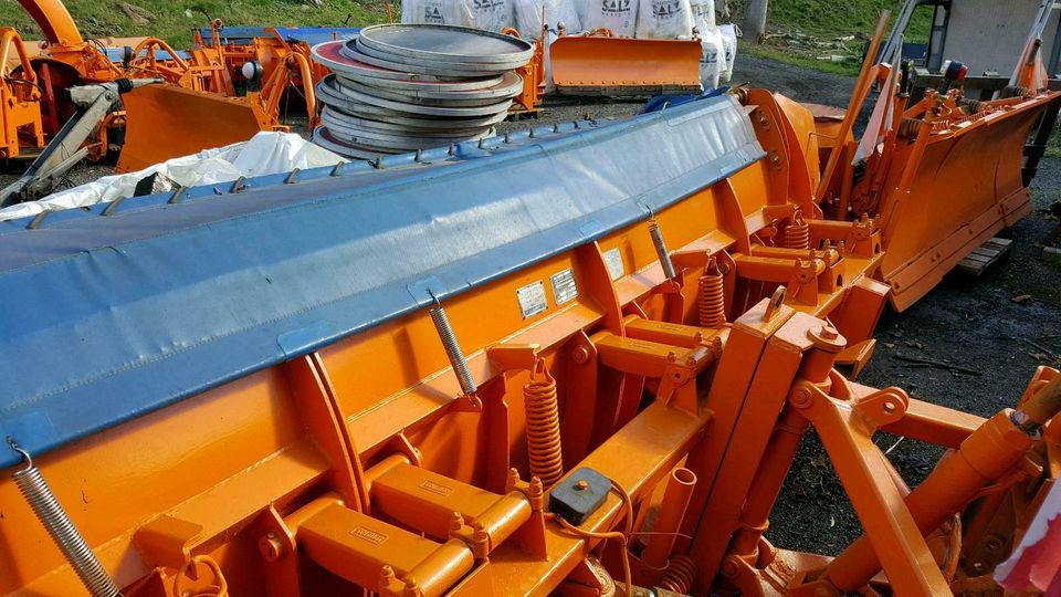 Schmidt Beilhack Schneepflug Schneeschild Winterdienst Unimog Fen in Selters