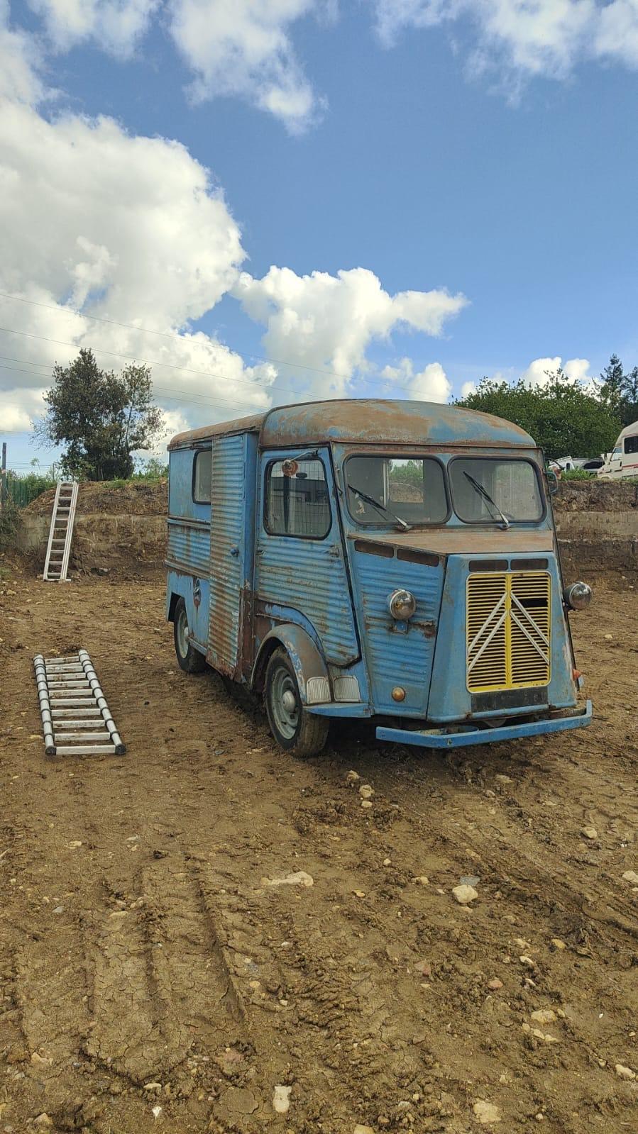 Abbildung des Autos Citroen Hy 1955 fahrbere…
