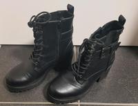 Dockers Schuhe Stiefel Stiefeltte Leder Neuwertig Gr. 37 Nordrhein-Westfalen - Oberhausen Vorschau