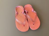 Mädchen Flip Flops Zehentrenner Badeschuhe rose Glitzer Gr. 30 Nordrhein-Westfalen - Ratingen Vorschau