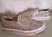 neue Glitzer Schuhe Gold Gr.41 Berlin - Hohenschönhausen Vorschau
