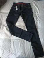 Reell GRL Jeans Nina 29/34 Dark Blue Neu ungetragen mit Etikett Hessen - Gießen Vorschau