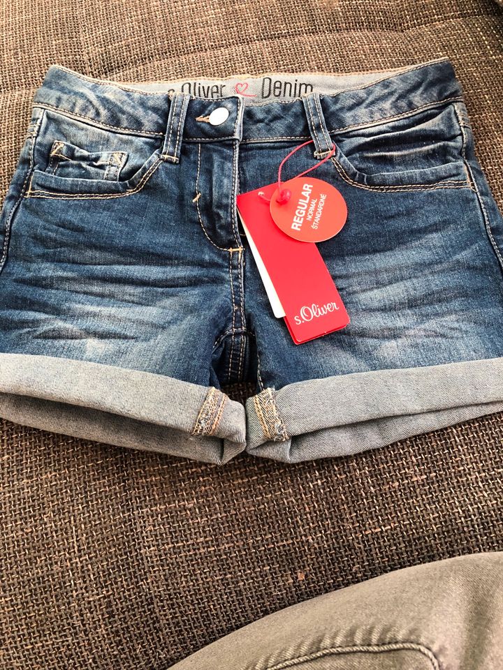 Shorts Jeans Jeansshorts S. Oliver NEU mit Etikett in Hamburg