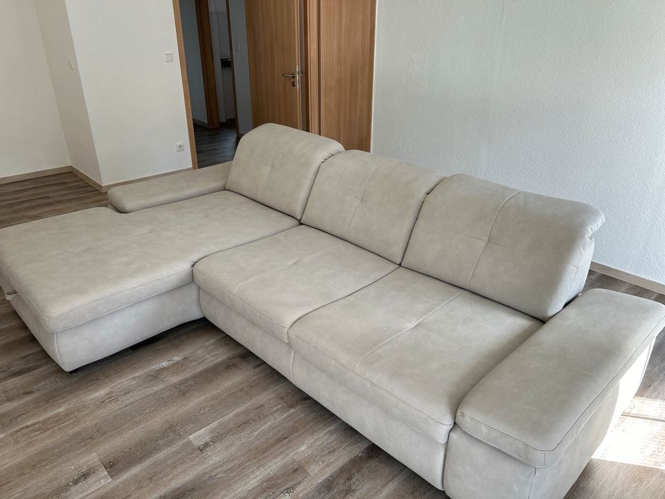 Ein wunderschöne Sofa in Wesel