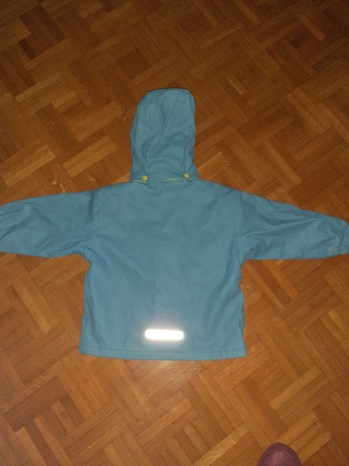 Regenjacke, Matschjacke, gefüttert,  gr 98/104 in Pemfling