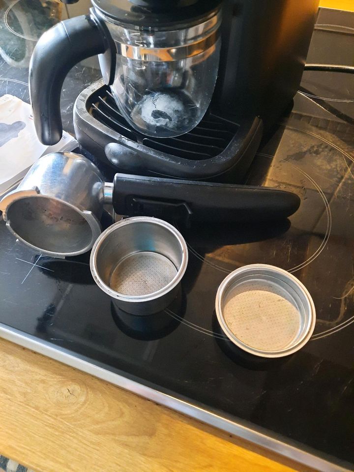 Severin Espressomaschine mit Milchaufschäumer, wenig gebraucht in Warnkenhagen