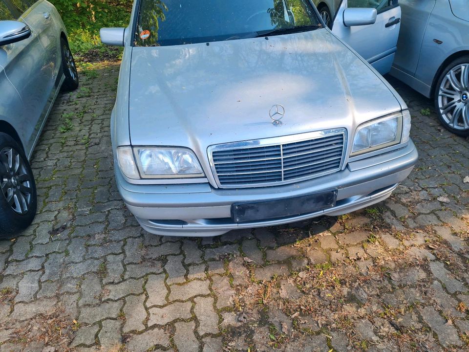 Mercedes c220 w202 in Oldenburg in Holstein
