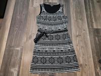 Street one Gr. 38 Kleid mit Gürtel schwarz/weiß/Muster Niedersachsen - Apen Vorschau