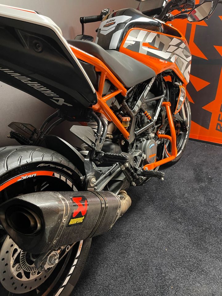 Ktm Duke 125 S-Edition By Ktm Top Zustand! in Kreuztal