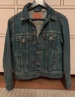 Neuwertige Levis Damen Jeansjacke, Gr. XXS Niedersachsen - Bad Harzburg Vorschau