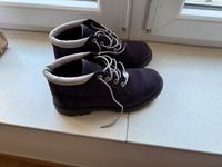 Neuwertige orig. Timberland Schnürstiefeletten für Damen, lila Berlin - Charlottenburg Vorschau