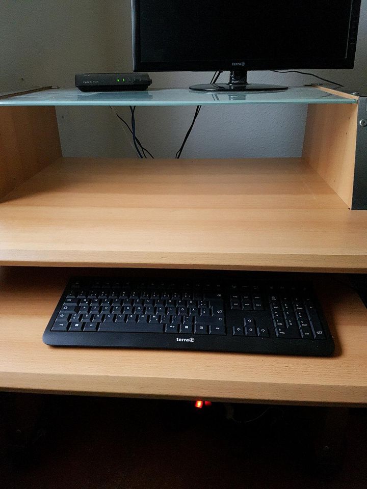 Computertisch/Schreibtisch/Bürotisch/Computerwagen/PC-Tisch auf R in Bempflingen
