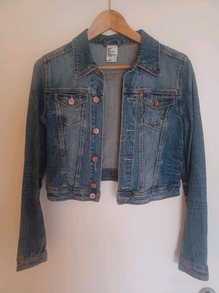 H&M Jeansjacke 36 in Waldkirch