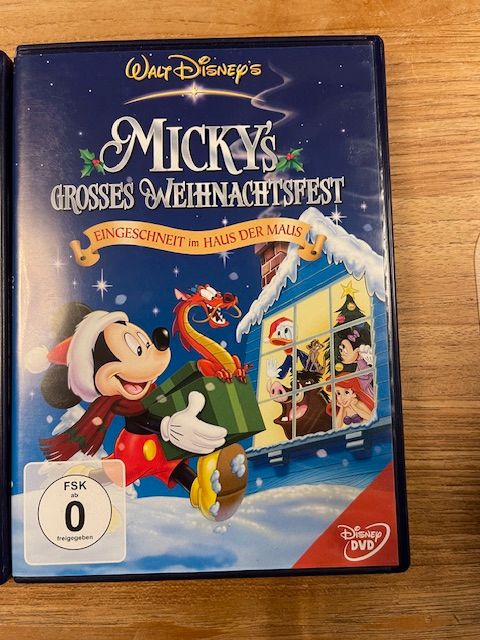 Walt Disneys "Mickeys Weihnachtscollection" - 3er DVD Box in Hamburg