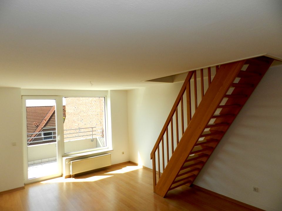 Burgdorf West - sonnige Maisonettewohnung mit Dachterrasse im gepflegten 6 Familienhaus in Burgdorf