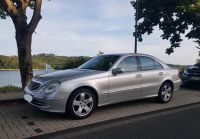 Mercedes E320 Avantgarde, Super Zustand Nordrhein-Westfalen - Balve Vorschau