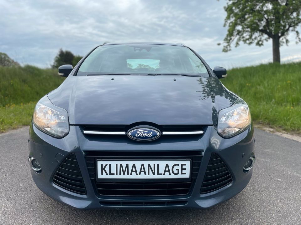 Ford Focus 2.0 TDCI *EURO-5*NAVI*ALU*AUTOMATIK-GETRIEBE PROBLEM* in Zellingen