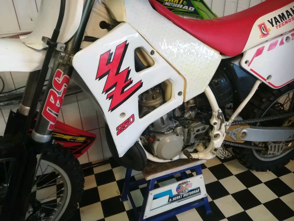 Yamaha YZ 250 1989 EVO CR, KX RM in Meisdorf