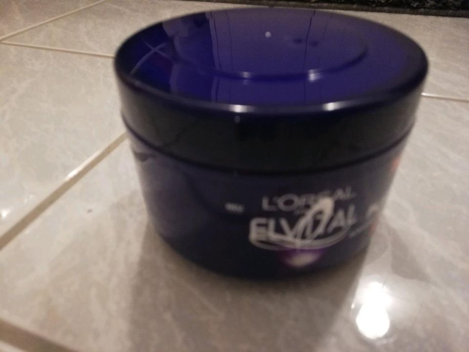 L'Oreal Elvital Color Glanz Deep Purple Mask, Anti-Gelbstich in München