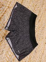 Nike Running Dri-Fit Shorts kurze Hose Hotpants  S 36 Bayern - Aschaffenburg Vorschau