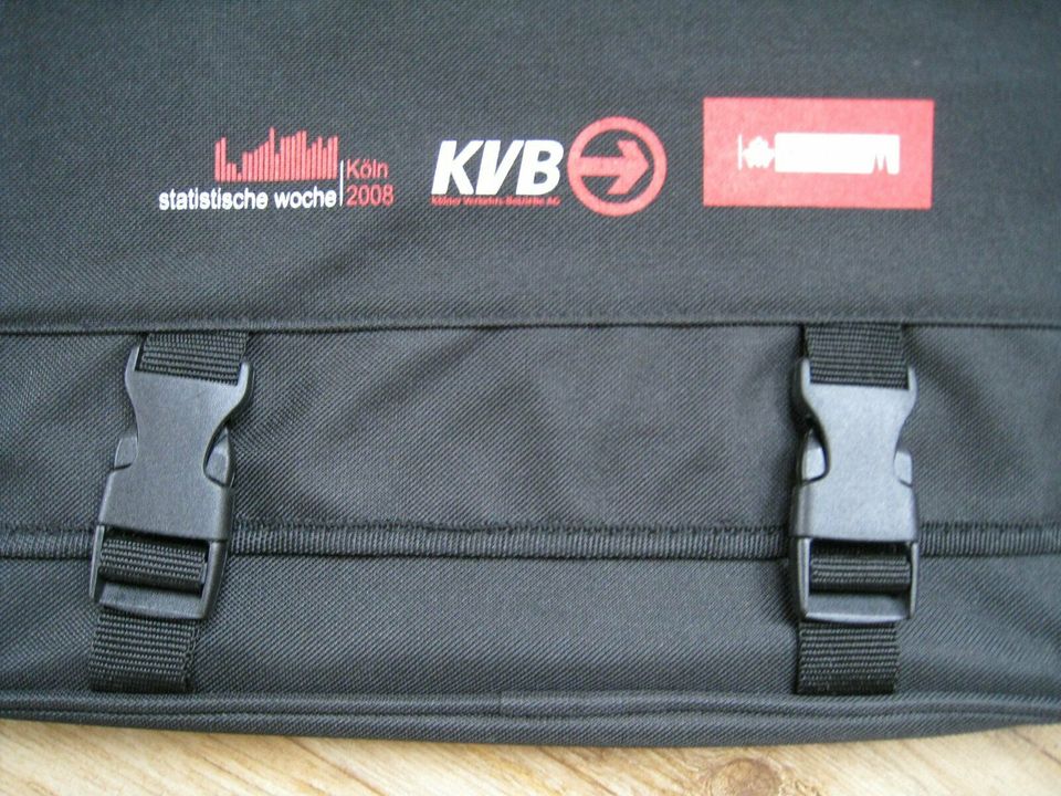 Laptop-Tasche, Notebook-Tasche, schwarz, 15'' - neuwertig! in Schalkenbach