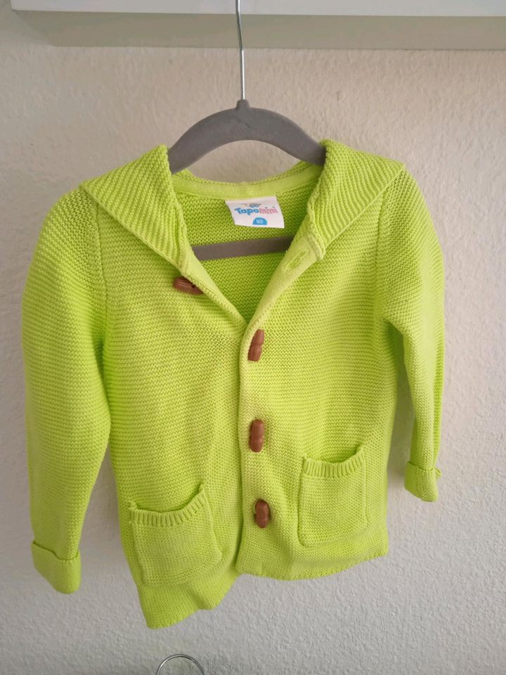 Baby- Kinder- Strickjacke Gr. 80 in Bad Oeynhausen