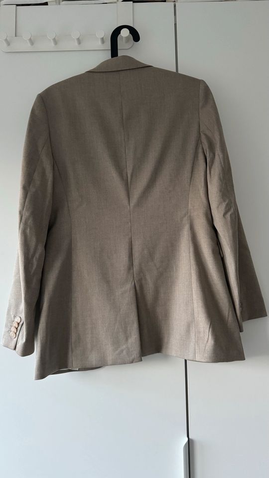 H&M Blazer beige Gr.38 in Nidderau