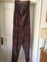 Schicker Jumpsuit von Conley‘s Gr. 38 lila Leopard Thüringen - Uder Vorschau
