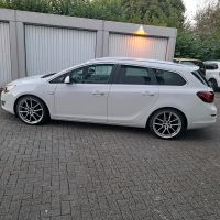 Astra j sportstourer  1.4 turbo 140 ps Nordrhein-Westfalen - Sprockhövel Vorschau