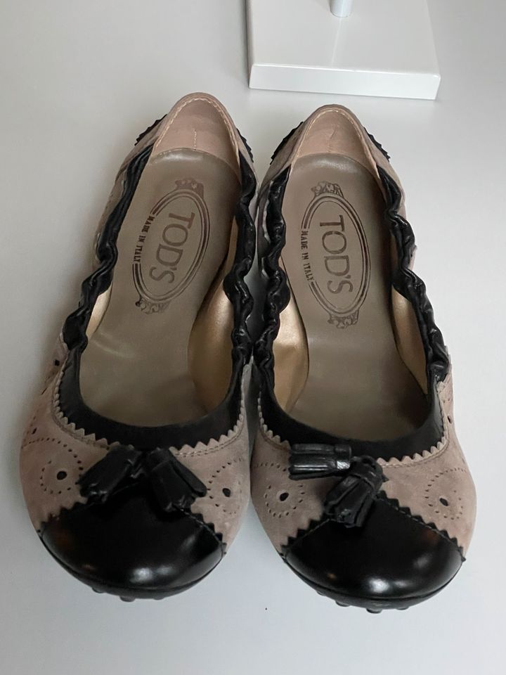 Original Tods Tod‘s Ballerinas taupe schwarz 38,5  39 in Mülheim (Ruhr)