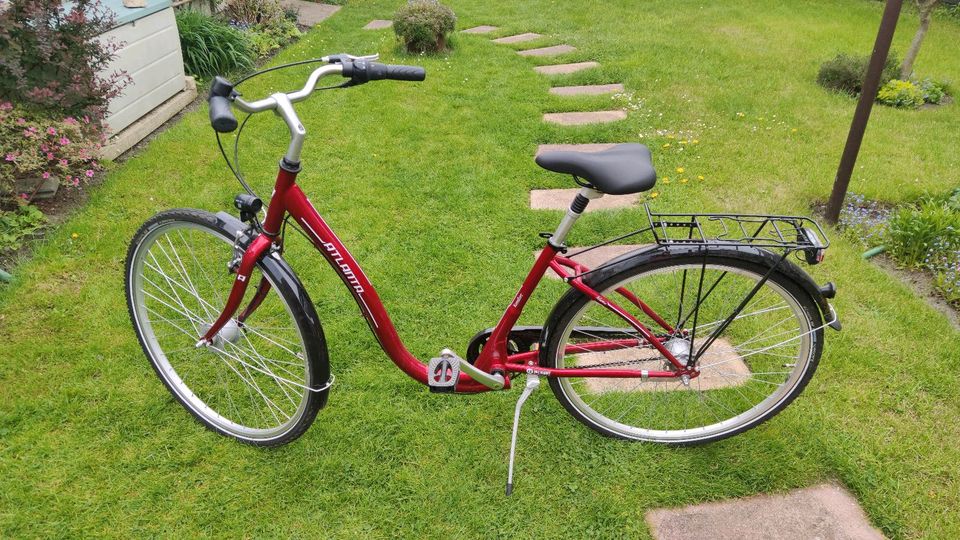 Damen Fahrrad  28 Zoll Tiefeinsteiger Atlanta Komfort in Hamburg