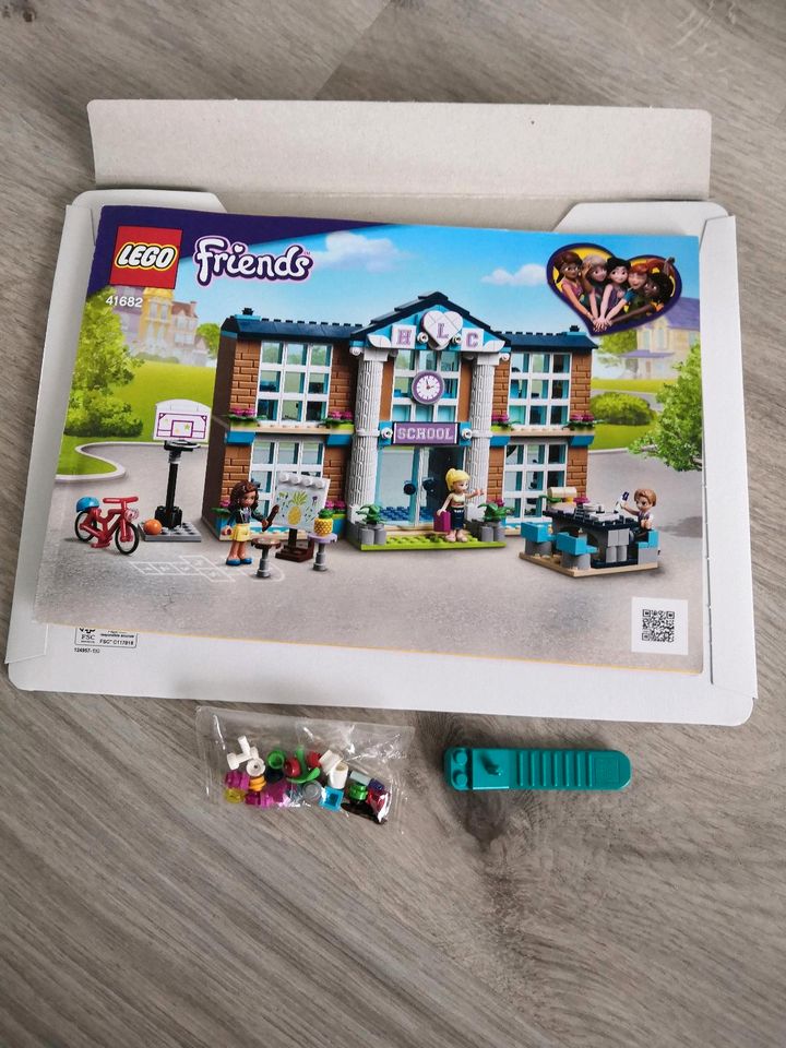 Lego Friends 41682 Heartlake City Schule School ab 6 OVP in Eschenburg