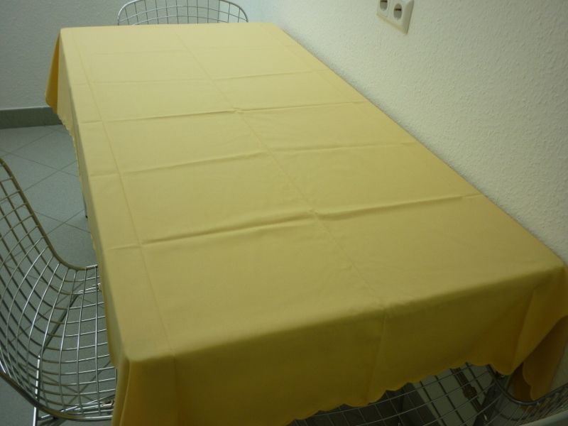 hochwertige Tischdecke gelb 1,90/1,30m "NEU" ungenutzt in Hünfeld