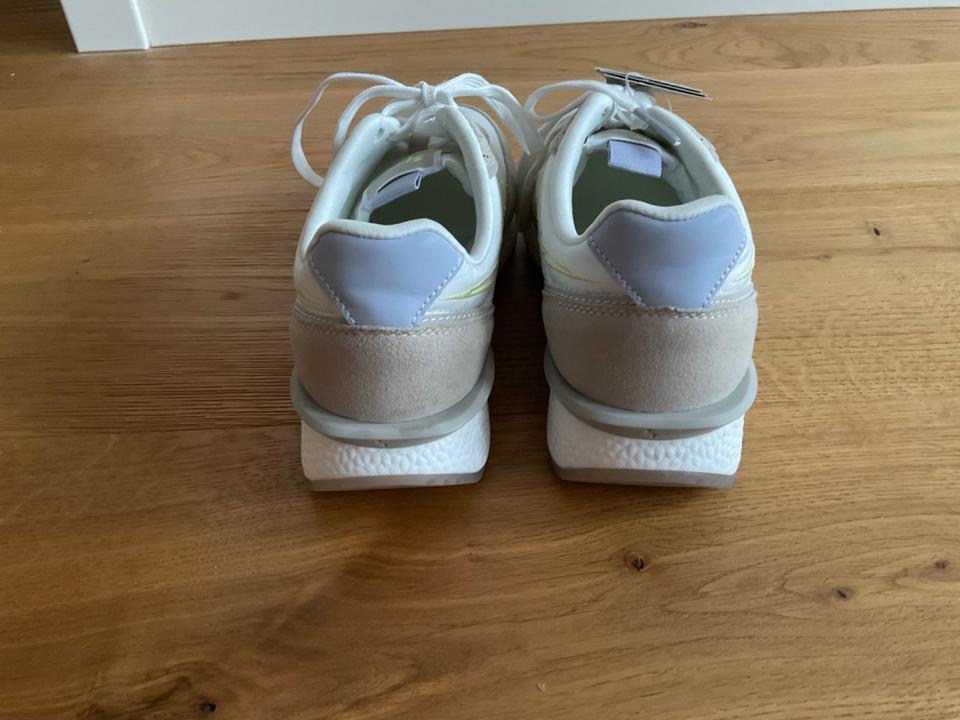 TAMARIS Sneaker Schuhe Halbschuhe Gr 37, Neu und ungetragen in Nürnberg (Mittelfr)