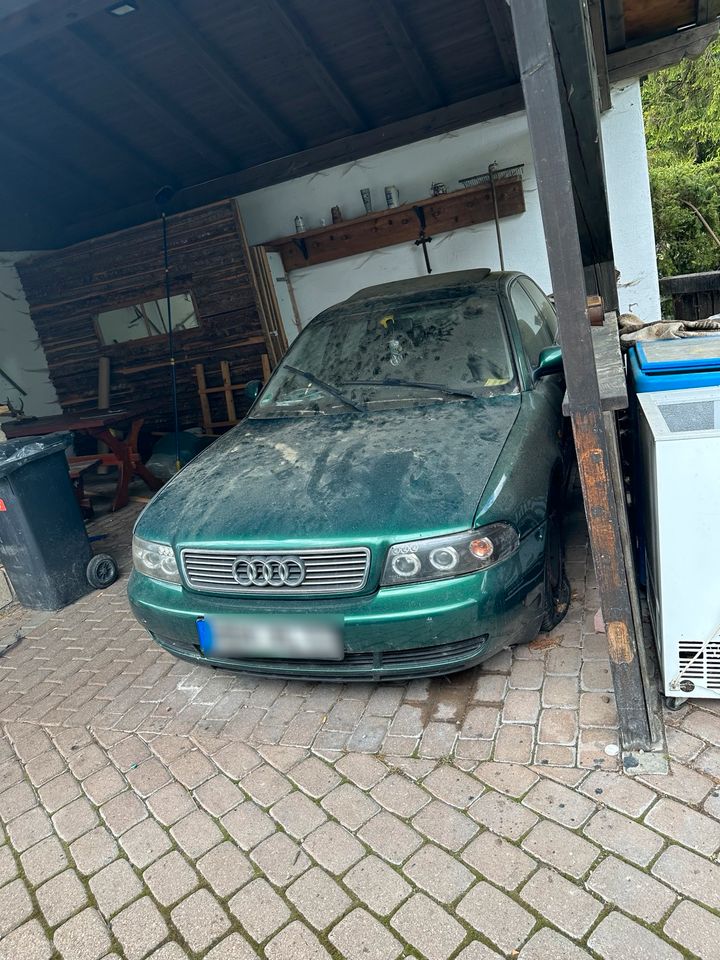 Audi a4 1.6 zum ausschlachten oder herrichten in Peißenberg