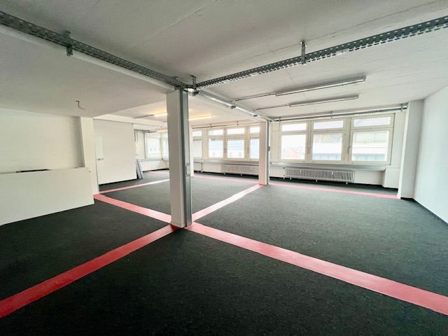 Gewerbefläche 121 m² mit Garagen-Stellplatz im Zentrumsgebiet von VS-Schwenningen in Villingen-Schwenningen