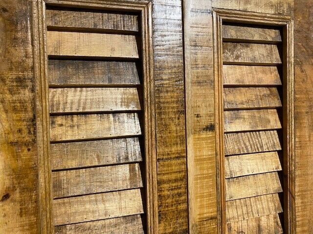 Kleiderschrank Flurschrank Tanzania / Nizza Holz Mango lackiert NEU in Ronneburg